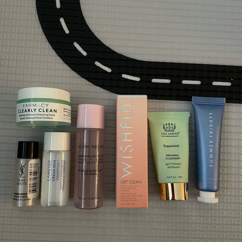 Cleanser and Toner Deluxe Sample Bundle